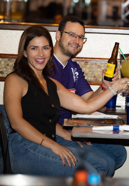 Couple enjoying Mexican seafood at Mariscos Nayarit Charlotte